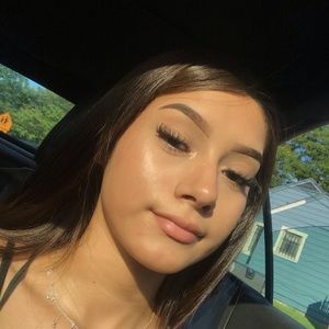 Meet your Posher, Diana